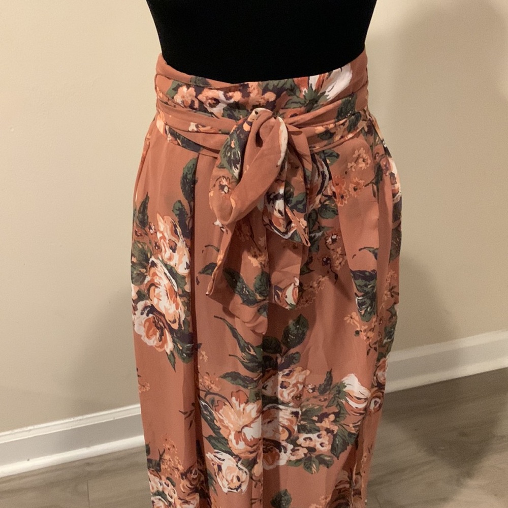 2 Piece Set - Picture 3 of 10